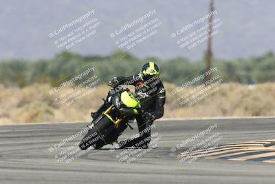 media/Oct-13-2025-Moto Forza (Mon) [[a66d839500]]/3-B Group/Session 3 (Turn 16)/